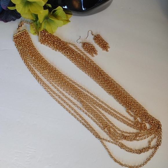 Vintage inspired Multi Strand Layer Gold Chain Necklace Set - Picture 2 of 5